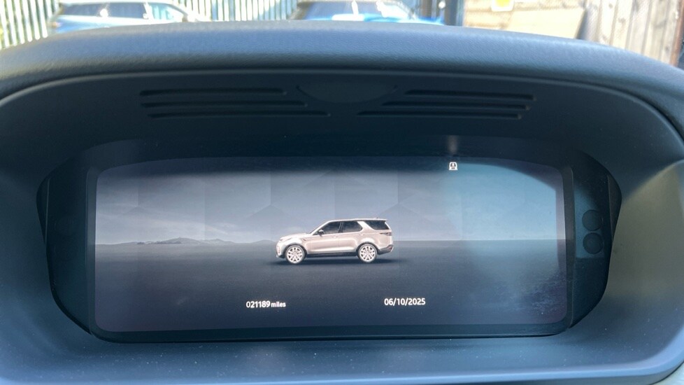 Used Land Rover Discovery 2023 for sale - 76033934: Photo 44