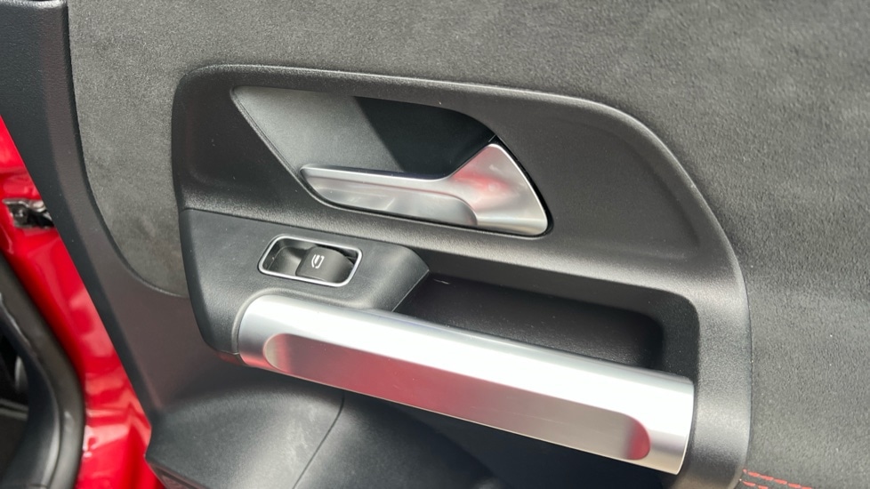 Used Mercedes-Benz GLB 2023 for sale - 77035810: Photo 50