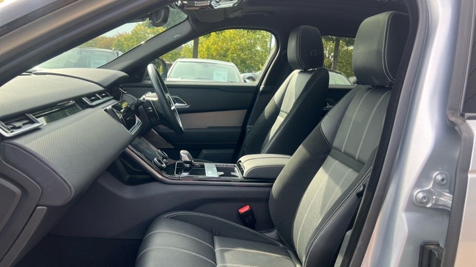 Used Land Rover Range Rover Velar 2022 for sale - 76176201: Photo 3