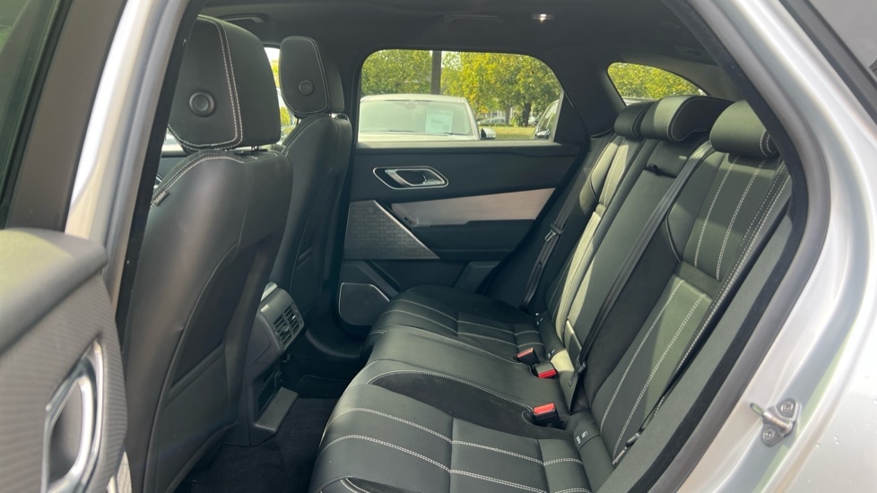 Used Land Rover Range Rover Velar 2022 for sale - 76176201: Photo 4