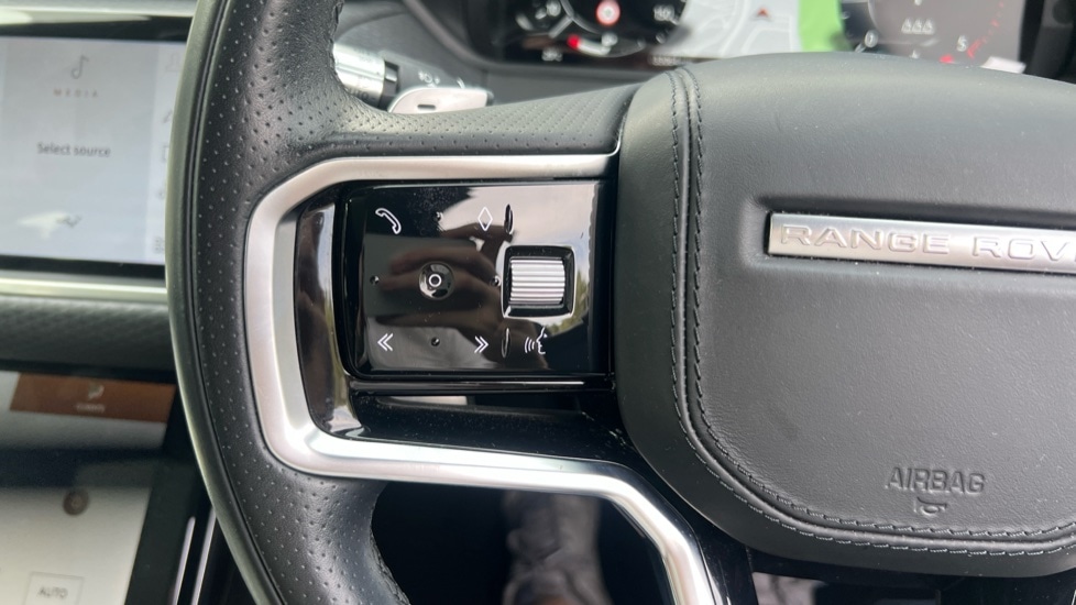 Used Land Rover Range Rover Velar 2022 for sale - 76176201: Photo 43