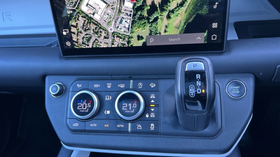 Used Land Rover Defender 2025 for sale - 76704288: Photo 14