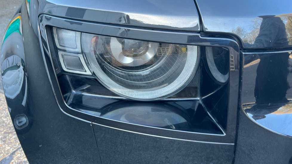 Used Land Rover Defender 2025 for sale - 76704288: Photo 17