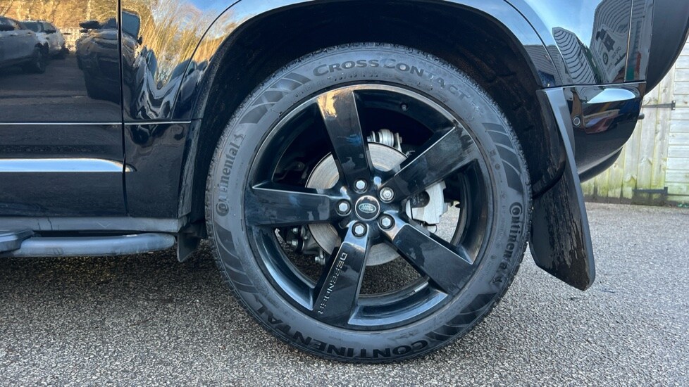 Used Land Rover Defender 2025 for sale - 76704288: Photo 33