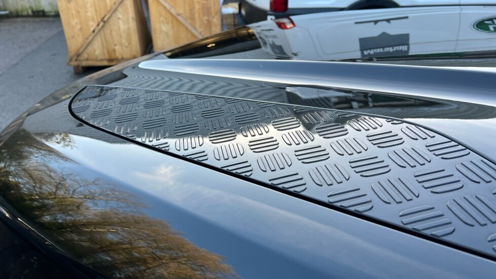 Used Land Rover Defender 2025 for sale - 76704288: Photo 34