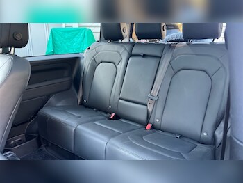 Used Land Rover Defender 2025 for sale - 76704288: Photo