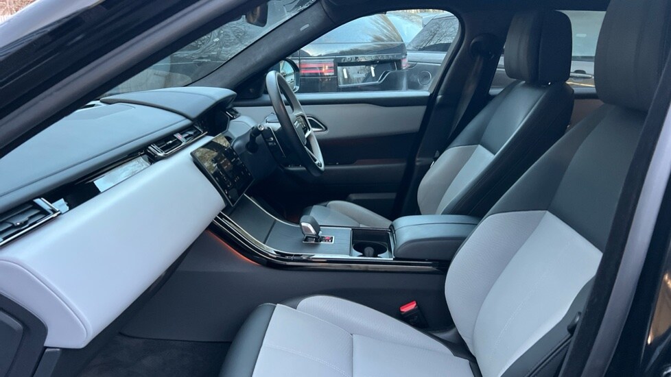 Used Land Rover Range Rover Velar 2025 for sale - 77010248: Photo 3