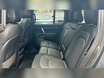 Used Land Rover Defender 2023 for sale - 76691458: Photo