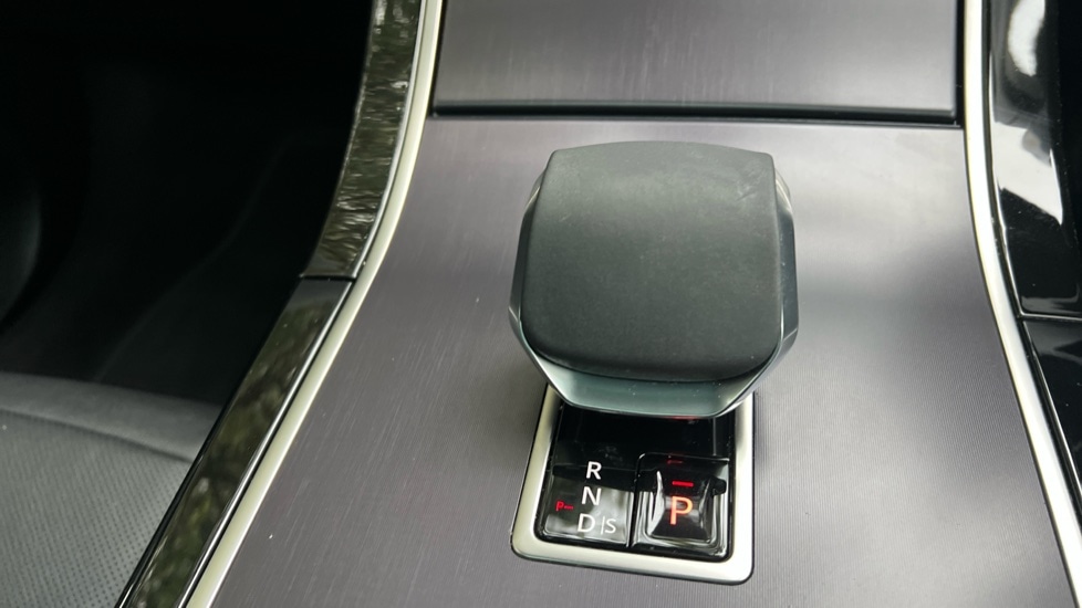 Used Land Rover Range Rover Evoque 2025 for sale - 76244451: Photo 14