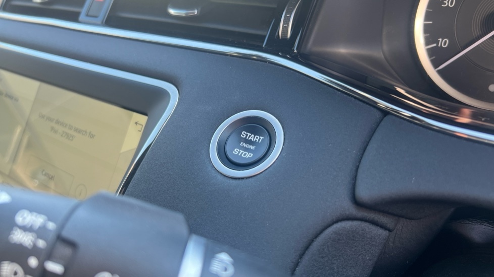 Used Land Rover Range Rover Evoque 2023 for sale - 76384554: Photo 64
