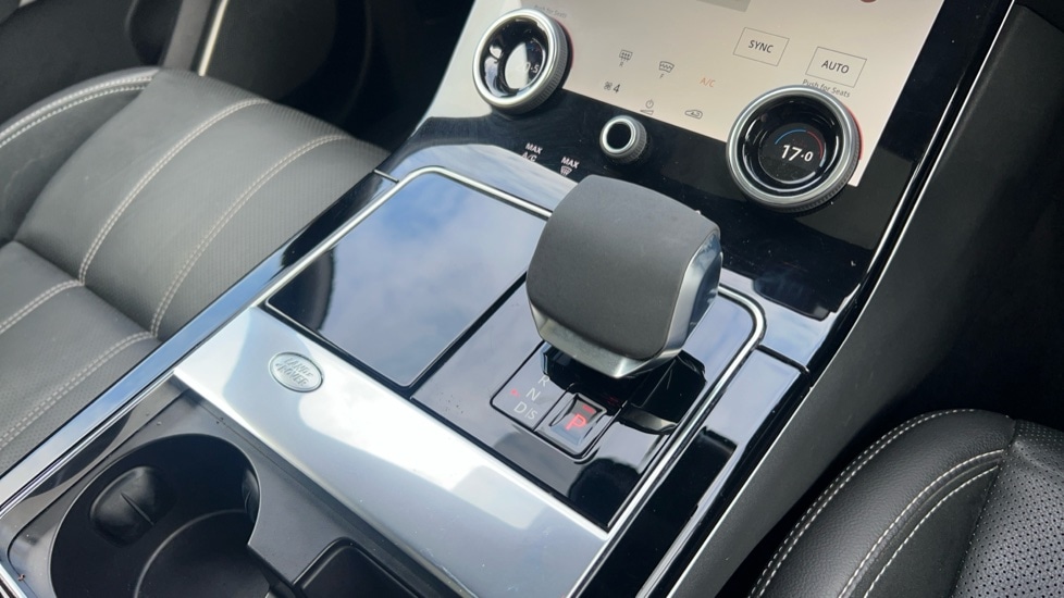 Used Land Rover Range Rover Velar 2022 for sale - 76447283: Photo 13