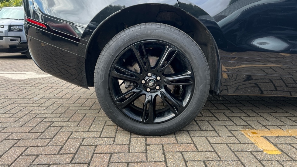 Used Land Rover Range Rover Velar 2022 for sale - 76447283: Photo 32