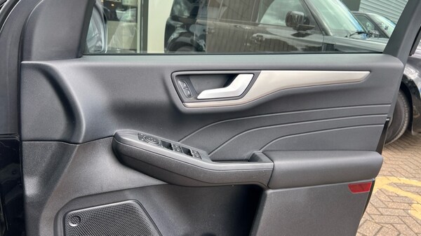Used Ford Kuga 2022 for sale - 75465771: Photo 30