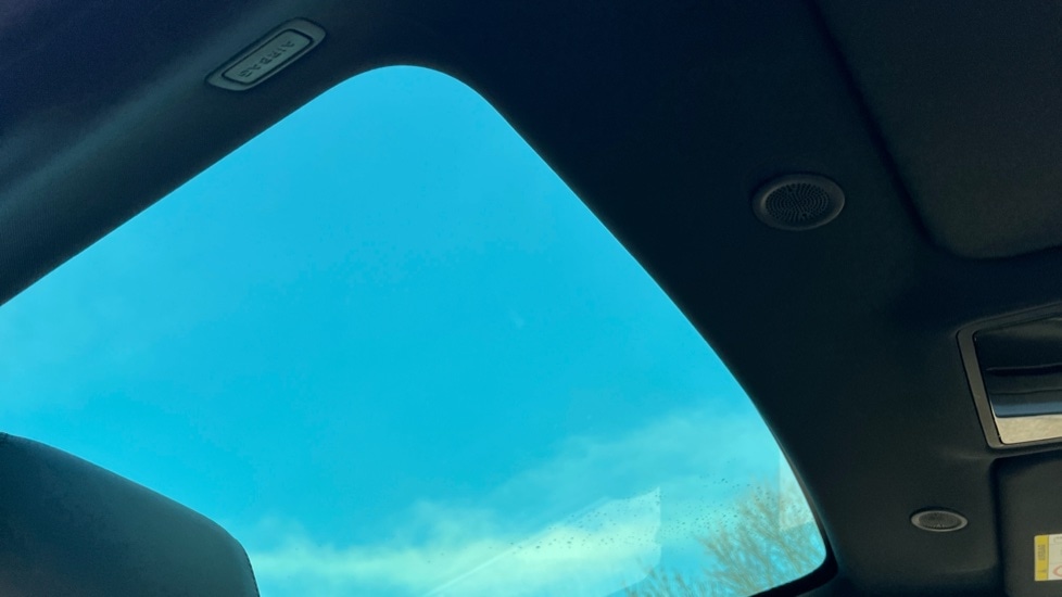 Used Land Rover Range Rover Evoque 2023 for sale - 76999481: Photo 21