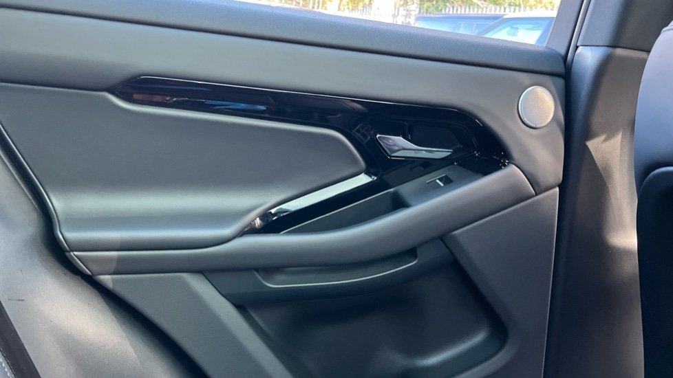 Used Land Rover Range Rover Evoque 2023 for sale - 76999481: Photo 39