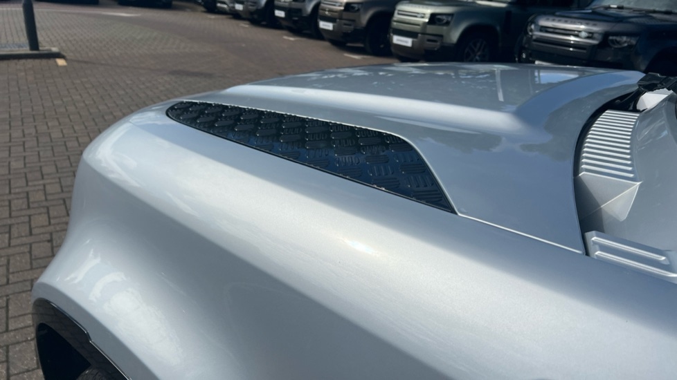 Used Land Rover Defender 2024 for sale - 76966806: Photo 34