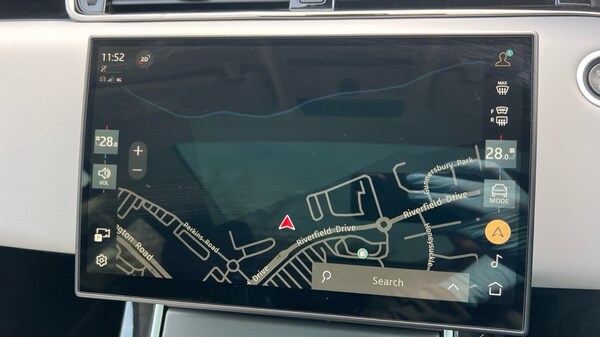 Used Land Rover Range Rover Evoque 2024 for sale - 76116843: Photo 11