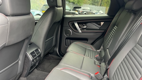 Used Land Rover Discovery Sport 2023 for sale - 76033620: Photo 4