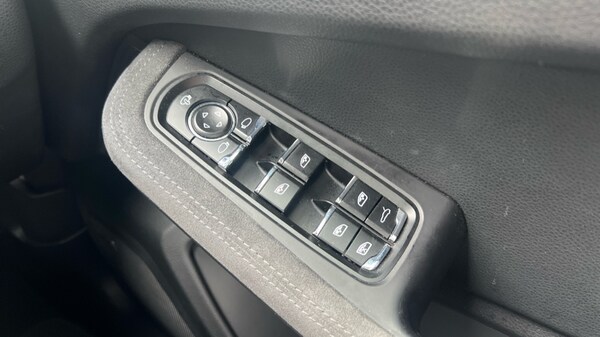 Used Porsche Macan 2018 for sale - 76203904: Photo 42
