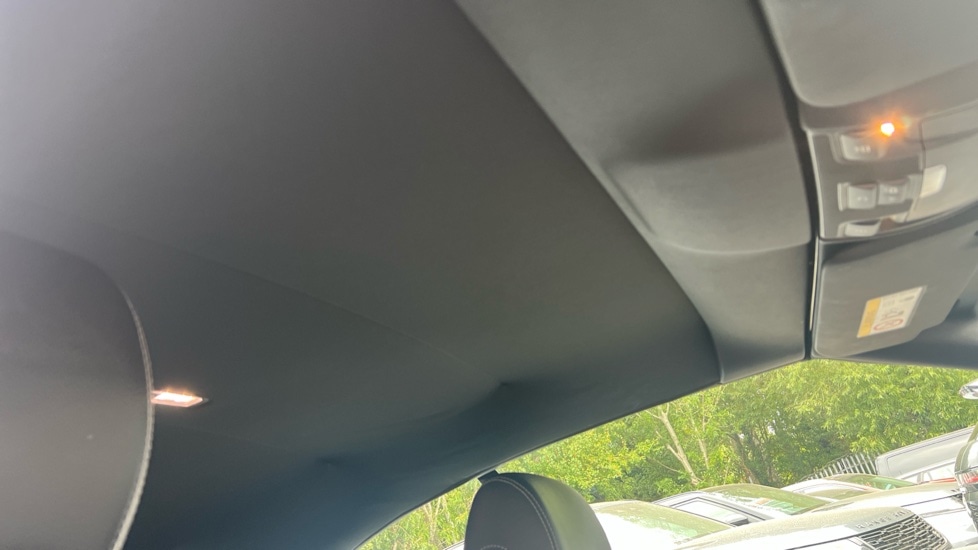 Used Mercedes-Benz E Class 2018 for sale - 76652441: Photo 31