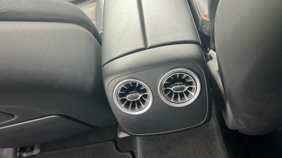 Used Mercedes-Benz E Class 2018 for sale - 76652441: Photo 33