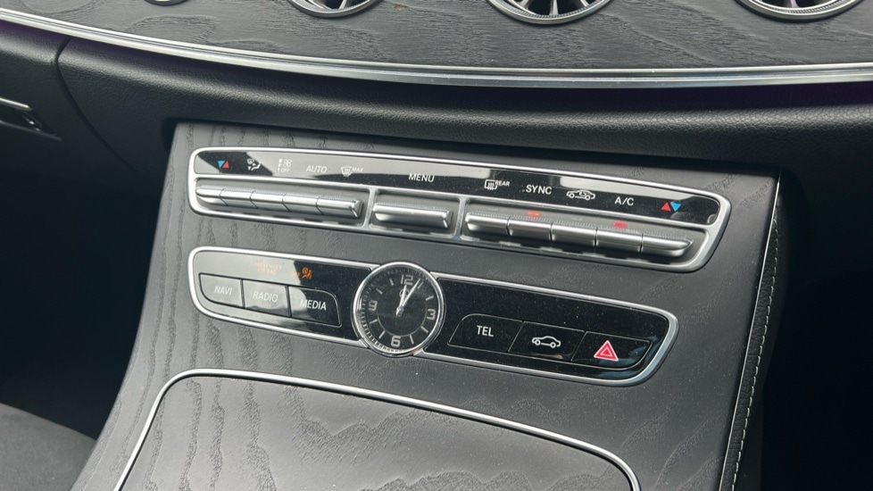 Used Mercedes-Benz E Class 2018 for sale - 76652441: Photo 34