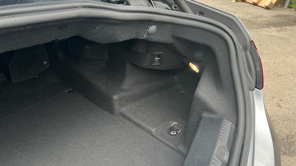 Used Mercedes-Benz E Class 2018 for sale - 76652441: Photo 39