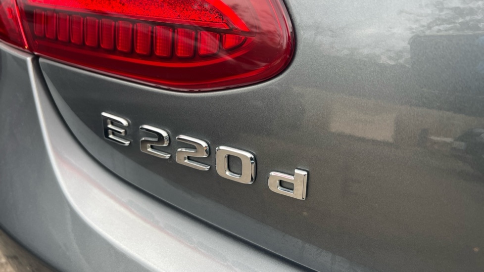 Used Mercedes-Benz E Class 2018 for sale - 76652441: Photo 40