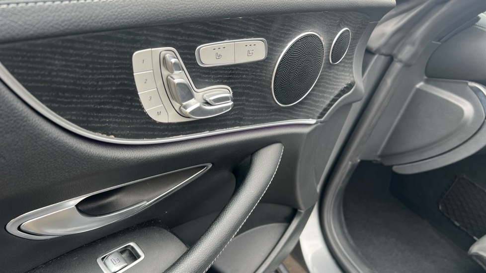 Used Mercedes-Benz E Class 2018 for sale - 76652441: Photo 48