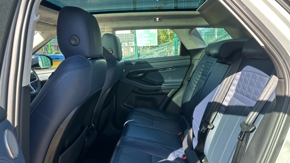 Used Land Rover Range Rover Evoque 2021 for sale - 76533823: Photo 4