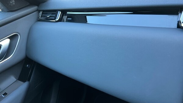 Used Land Rover Range Rover Velar 2023 for sale - 76265600: Photo 35