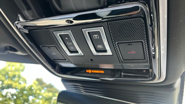Used Land Rover Range Rover Velar 2022 for sale - 76302257: Photo 39