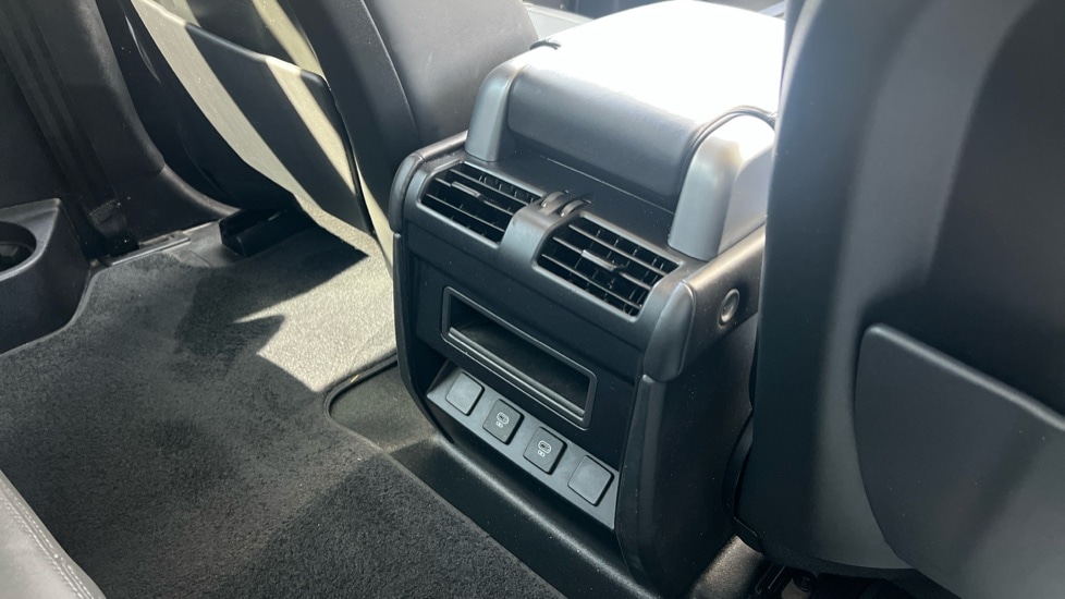 Used Land Rover Defender 2022 for sale - 77025412: Photo 18