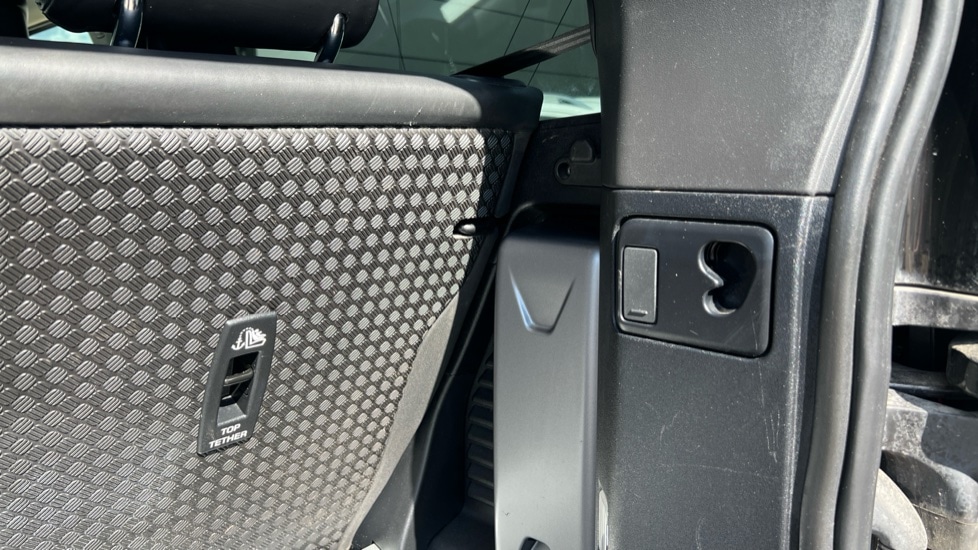 Used Land Rover Defender 2022 for sale - 77025412: Photo 22