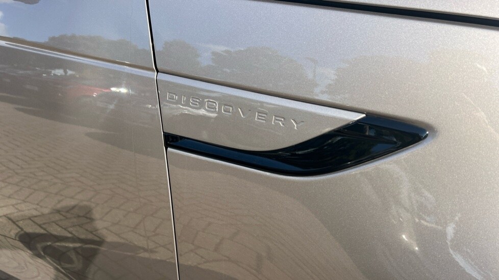 Used Land Rover Discovery 2024 for sale - 76540038: Photo 22