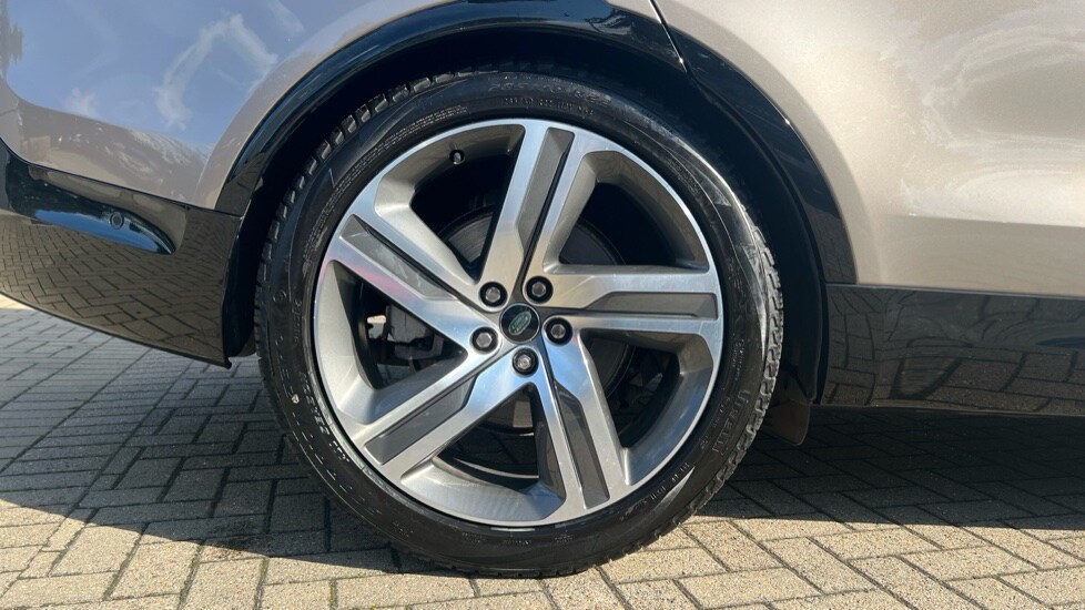 Used Land Rover Discovery 2024 for sale - 76540038: Photo 31