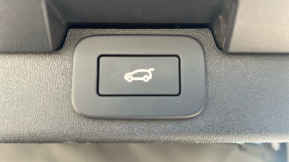 Used Land Rover Discovery 2024 for sale - 76540038: Photo 38