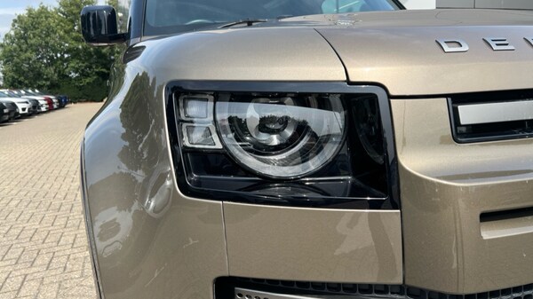 Used Land Rover Defender 2024 for sale - 75466187: Photo 17