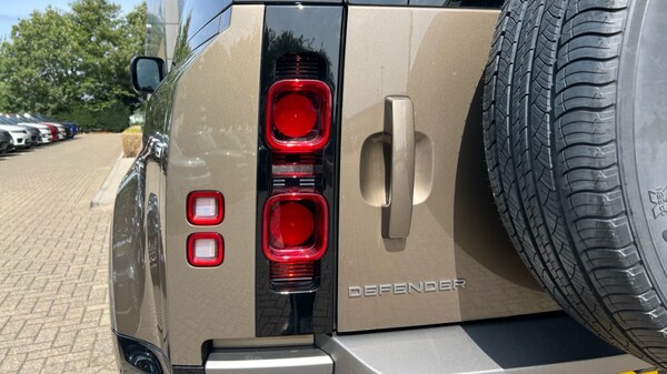 Used Land Rover Defender 2024 for sale - 75466187: Photo 19