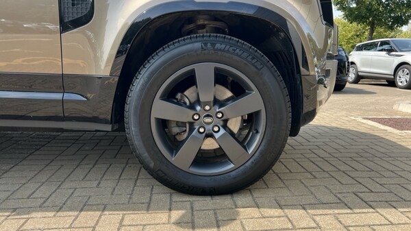 Used Land Rover Defender 2024 for sale - 75466187: Photo 33