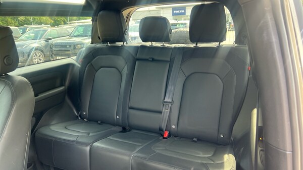 Used Land Rover Defender 2024 for sale - 75466187: Photo 3