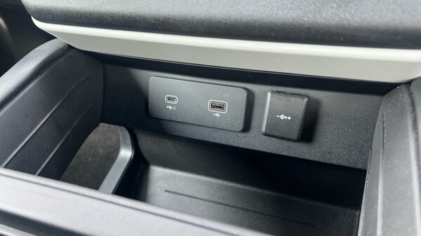 Used Land Rover Defender 2024 for sale - 75466187: Photo 43