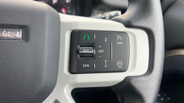 Used Land Rover Defender 2024 for sale - 75466187: Photo 51