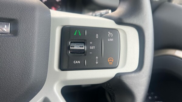 Used Land Rover Defender 2024 for sale - 75466187: Photo 56