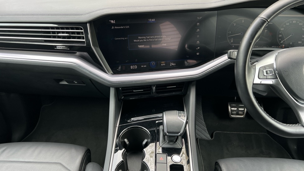 Used Volkswagen Touareg 2019 for sale - 76145972: Photo 12