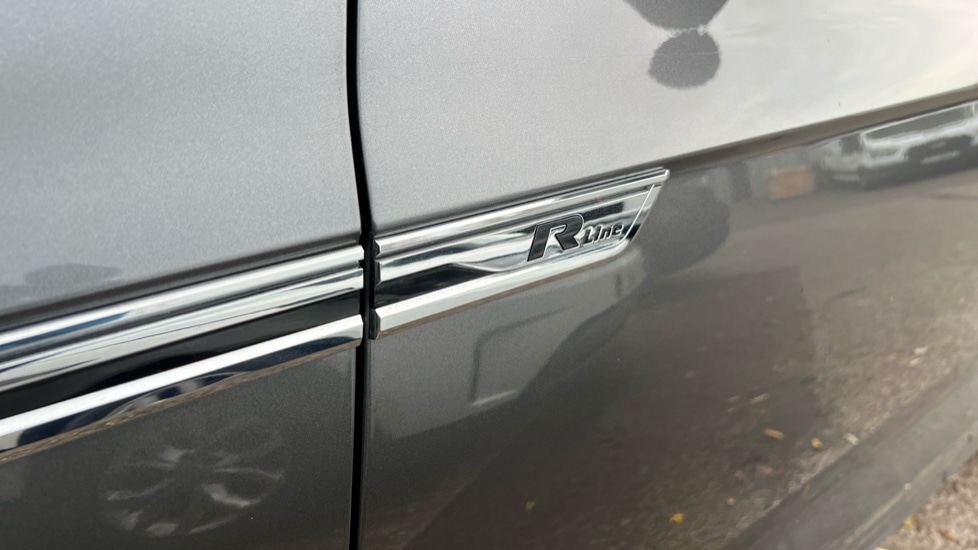 Used Volkswagen Touareg 2019 for sale - 76145972: Photo 40