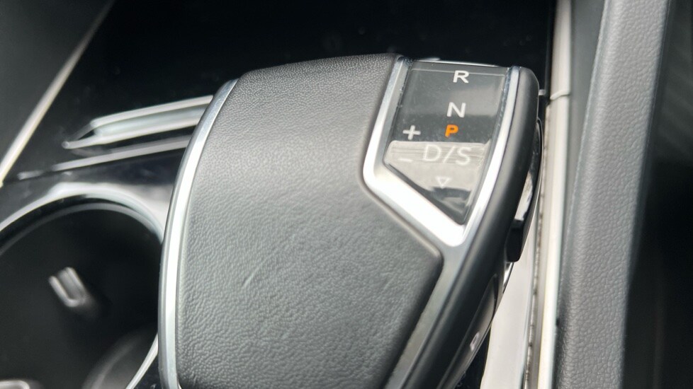 Used Volkswagen Touareg 2019 for sale - 76145972: Photo 52