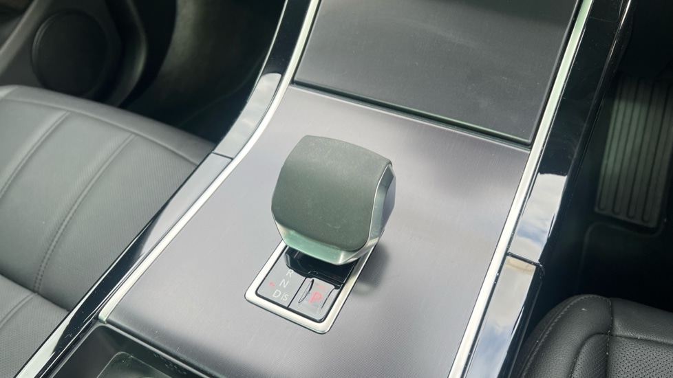 Used Land Rover Range Rover Evoque 2025 for sale - 76393539: Photo 13