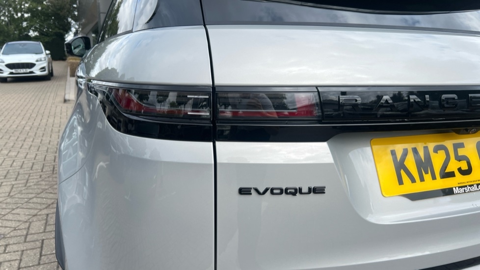 Used Land Rover Range Rover Evoque 2025 for sale - 76393539: Photo 19
