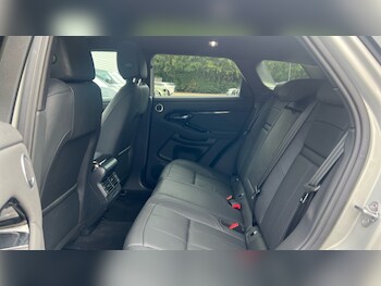 Used Land Rover Range Rover Evoque 2025 for sale - 76393539: Photo